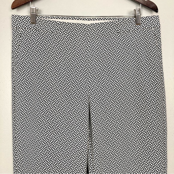 J. Jill Essential Slim Ankle Pant Women’s Size 14 Pull On Stretch Knit Geo Print - Picture 2 of 9